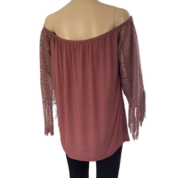 VaVa by Joy Han Farrah Bohemian Off Shoulder Top w Fringe Details   MED - Picture 6 of 14